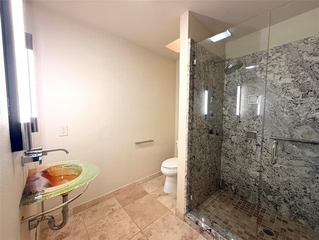 Building Photo - 112 Highlander Cove
