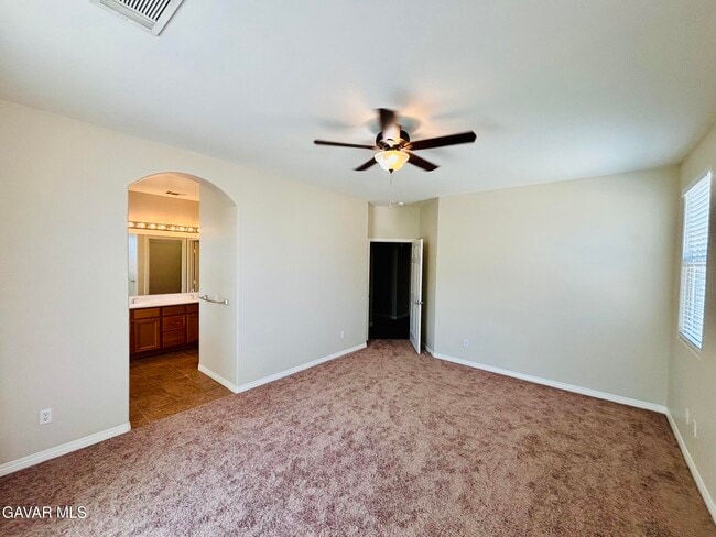 Building Photo - 4640 Trojan Ct