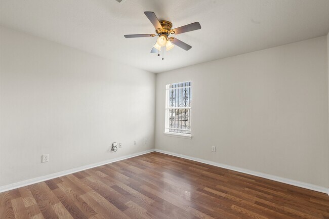 Building Photo - 3111 Holly Ranch Dr
