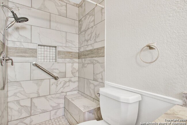 Building Photo - Move-in ready 3-bedroom, 2-bath home in San Antonio