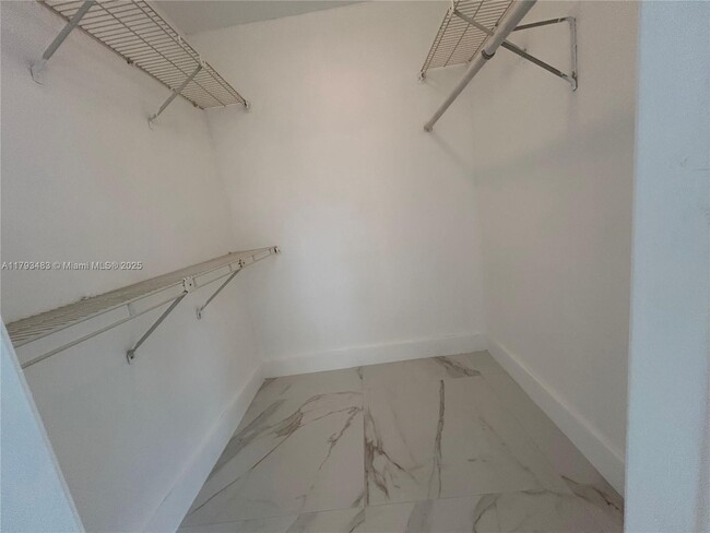 Building Photo - 11751 SW 52nd Ct
