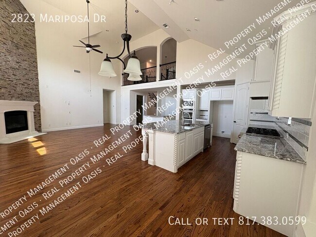 Building Photo - 2823 Mariposa Dr