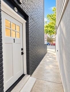 Building Photo - 156 Nelson Ave