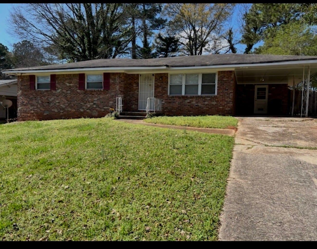 Building Photo - 1607 Hampshire Pl