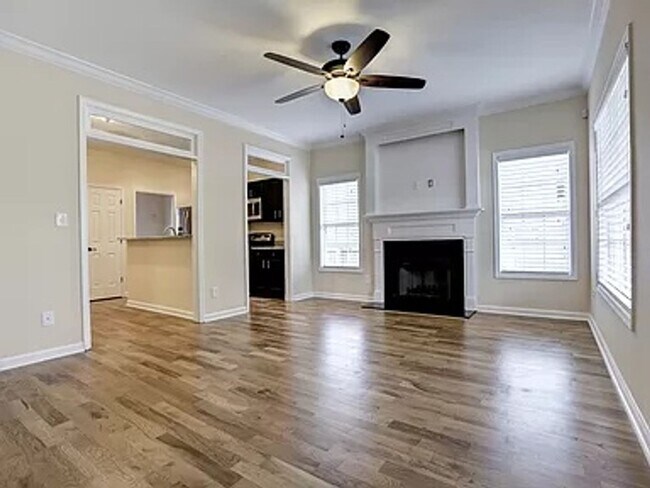 Building Photo - Charming 3BR House in Atlanta
