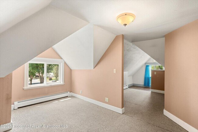 Building Photo - Charming Single Family Home in Rifle for Rent