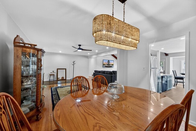 Building Photo - 1353 Secessionville Rd