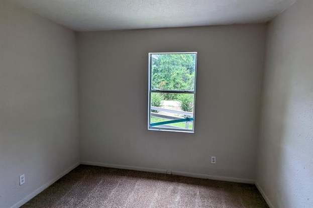 Building Photo - 215 Blackshear St