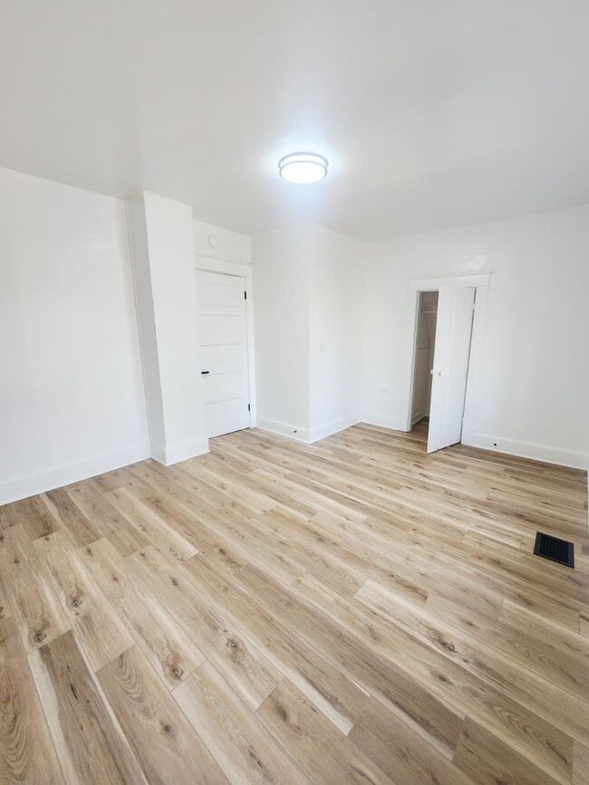 Building Photo - 426 Hazel Ave