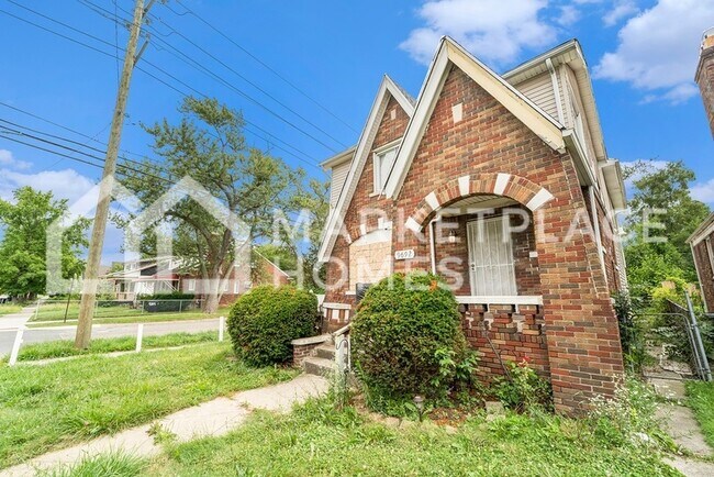 Building Photo - 9692 Outer Dr E