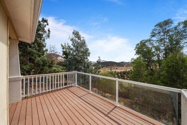 Building Photo - Escondido -Beautiful San Pasqual area ,Spa...
