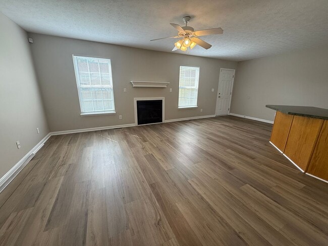 Building Photo - MOVE IN SPECIAL!! LARGE BEAUTIFUL 3 Bedroom 2.5 Bath Townhouse w/Finished Basement, Fenced in Yar...