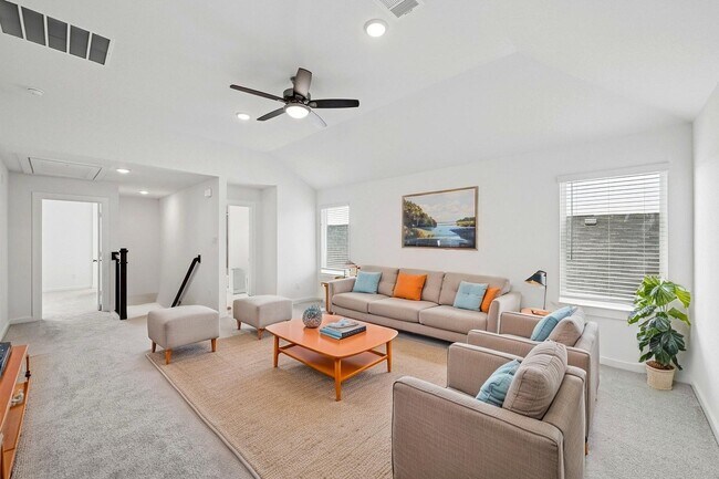 Building Photo - 5847 Sunrise Btm Ln