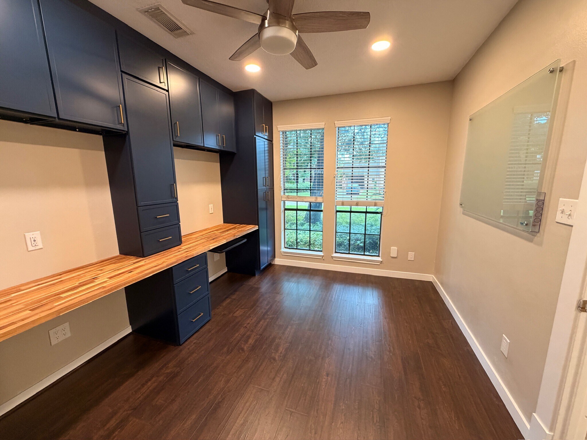 Building Photo - 6035 Spring Creek Grove Ln