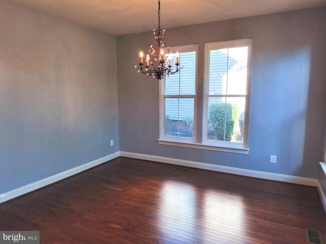 Building Photo - 42274 Winter Haven Dr