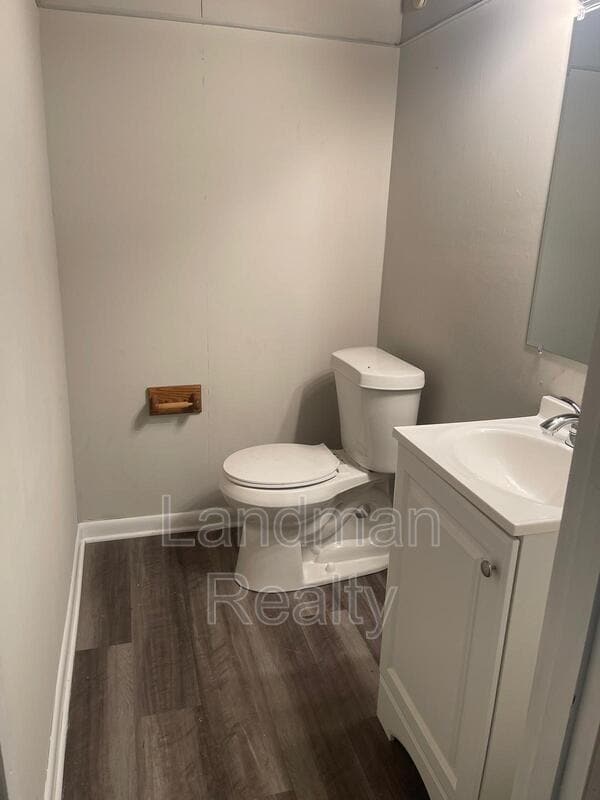 Building Photo - 634 Homewood Dr