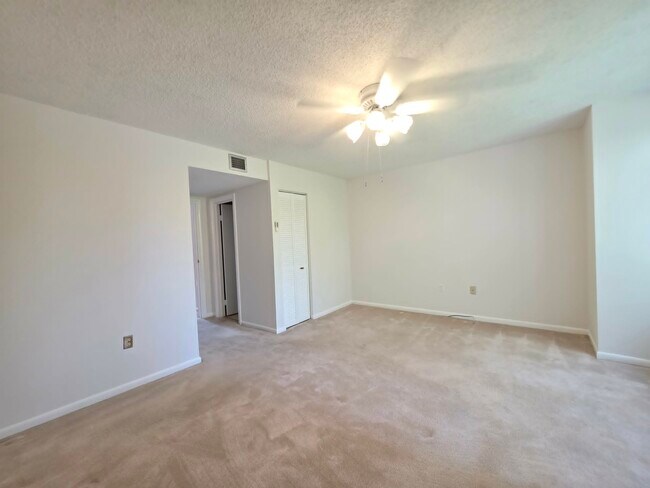 Building Photo - 231 Canal Park Dr