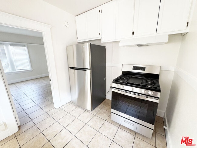 Building Photo - 1743 S Catalina St