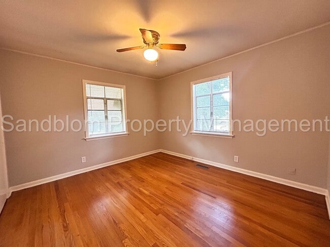 Building Photo - 1439 S Louisville Ave