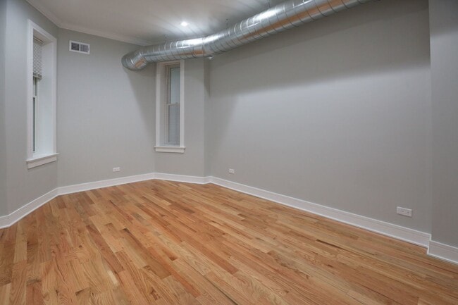 Building Photo - 3234 W Fulton Blvd