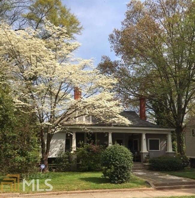 Primary Photo - 1803 Cambridge Ave