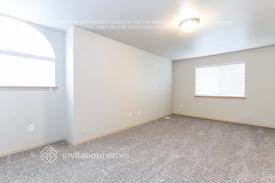 Building Photo - 26815 233rd Ct SE