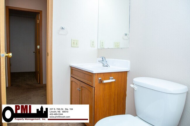 Building Photo - 1738 N 27th St