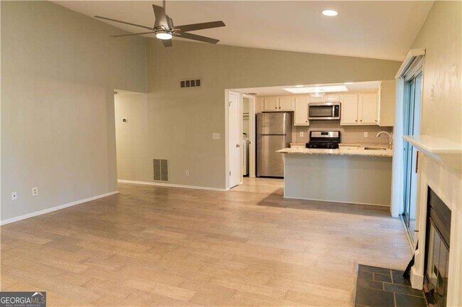 Building Photo - 72 Fair Haven Way