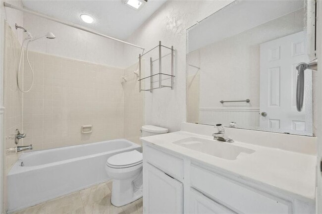 Building Photo - 7536 Stonebridge Bay Ct