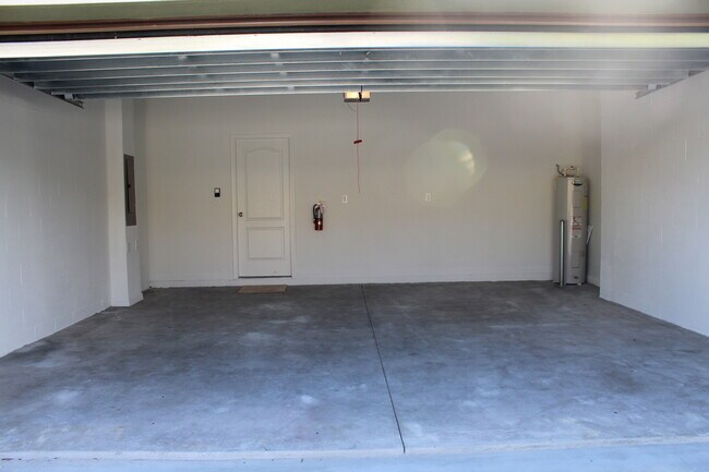 Building Photo - Spacious 3BR Lake Nona Townhome Near Medical City | 2,319 Sq Ft | 2-Car Garage