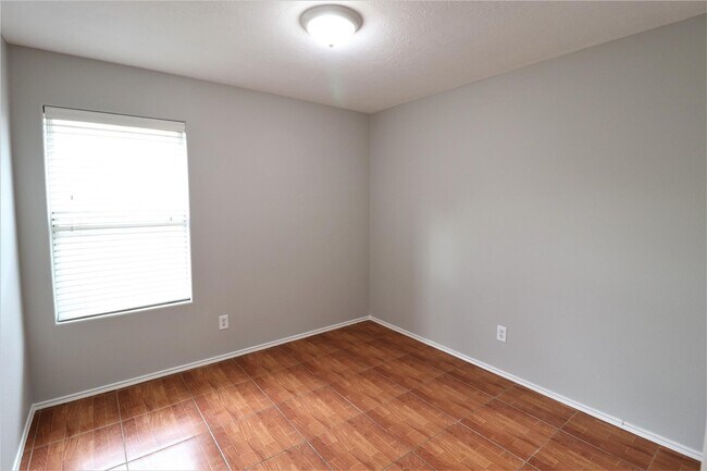 Building Photo - 811 Slate Valley Ln
