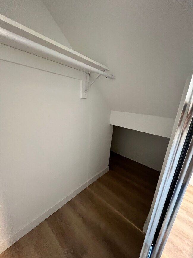 Building Photo - Remington