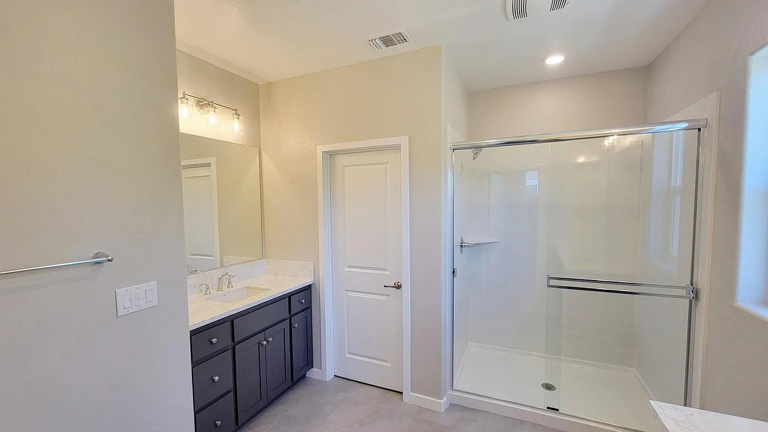 Building Photo - 4404 Sierra Pine Way