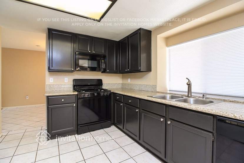 Building Photo - 37886 Spyglass Cir