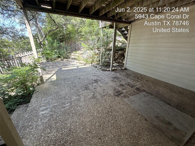 Building Photo - 5943 Cape Coral Dr