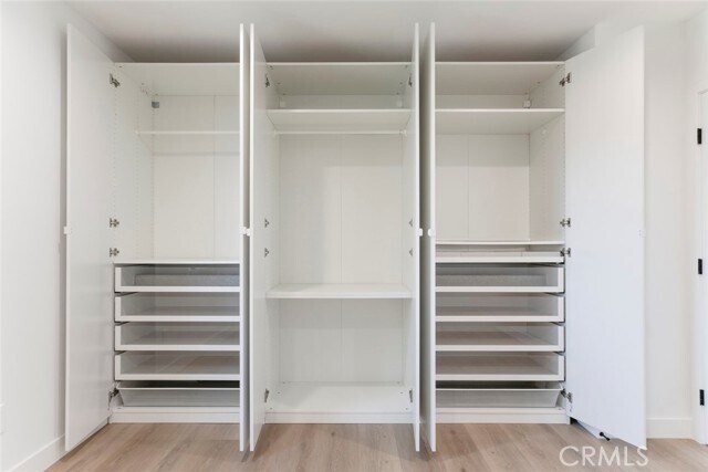 Building Photo - 528 Spencer St