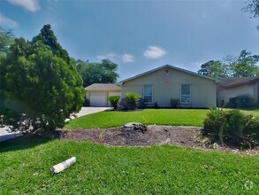 Building Photo - 15811 Kenbriar Dr