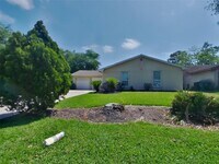 Building Photo - 15811 Kenbriar Dr