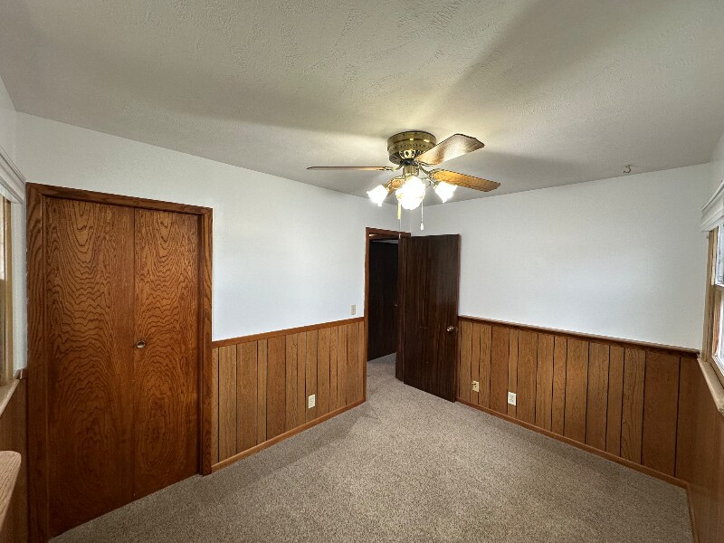 Building Photo - 9418 Meredith Ave