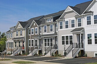 Building Photo - $500 off 1st Month's Rent! Pet-Friendly Crozet Townhome