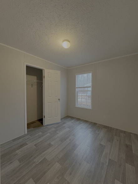 Building Photo - 237 Laurel Leah