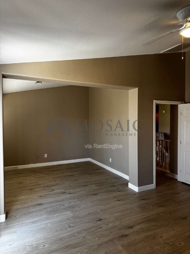 Building Photo - 3356 E Mayberry Ave