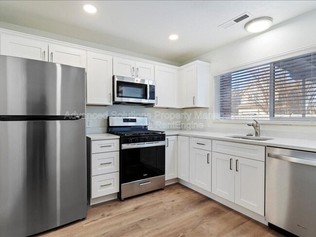 Building Photo - 3062 S 300 E