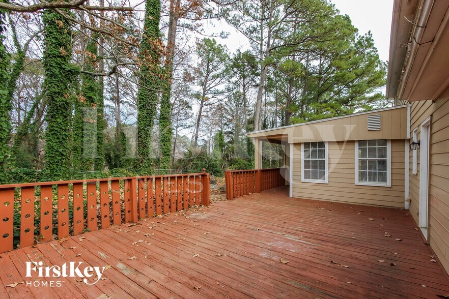 Building Photo - 6936 Deshon Ridge Dr