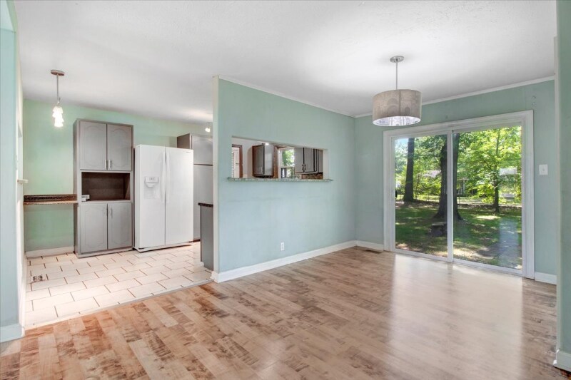Building Photo - 1506 Boyette Dr