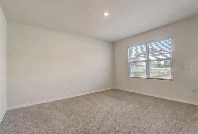 Building Photo - 292 Sofia Ln