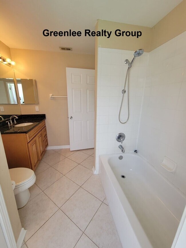 Building Photo - Spacious 3 Bed / 2 Bath pool home with lawn and pool care included in beautiful Rosewood at River...