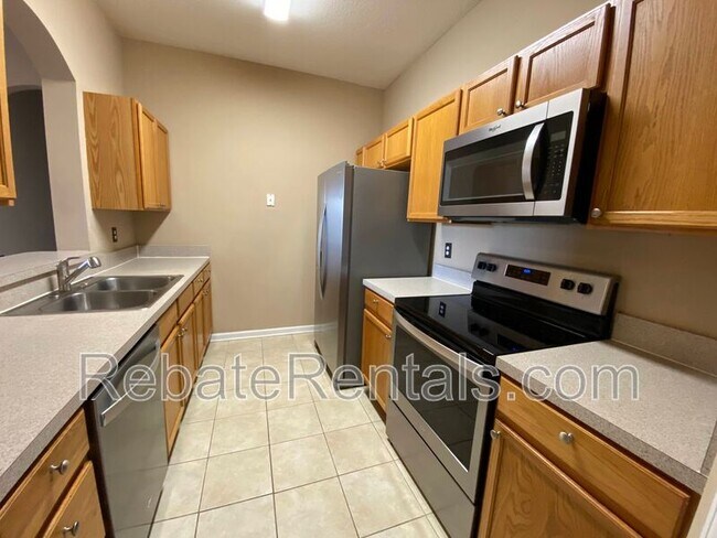 Building Photo - 7990 Baymeadows Cir E