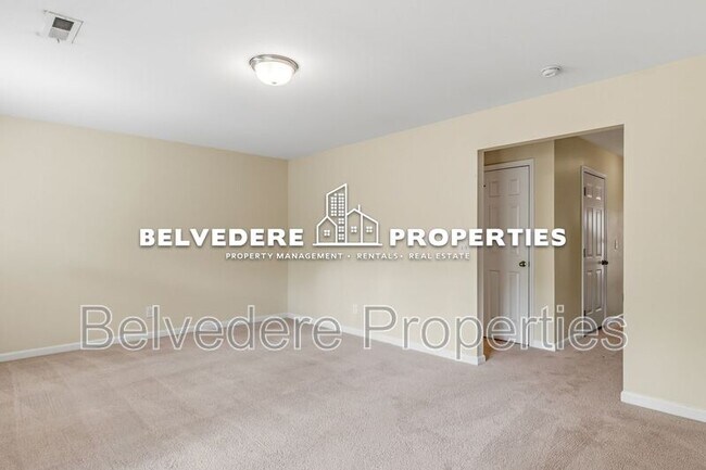 Building Photo - 36 Ackland Dr