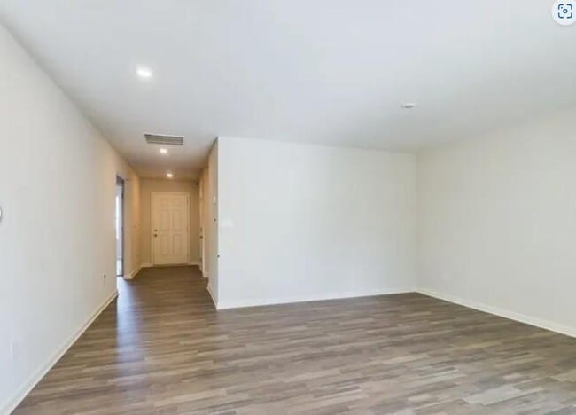 Building Photo - 213 Lowell Ave